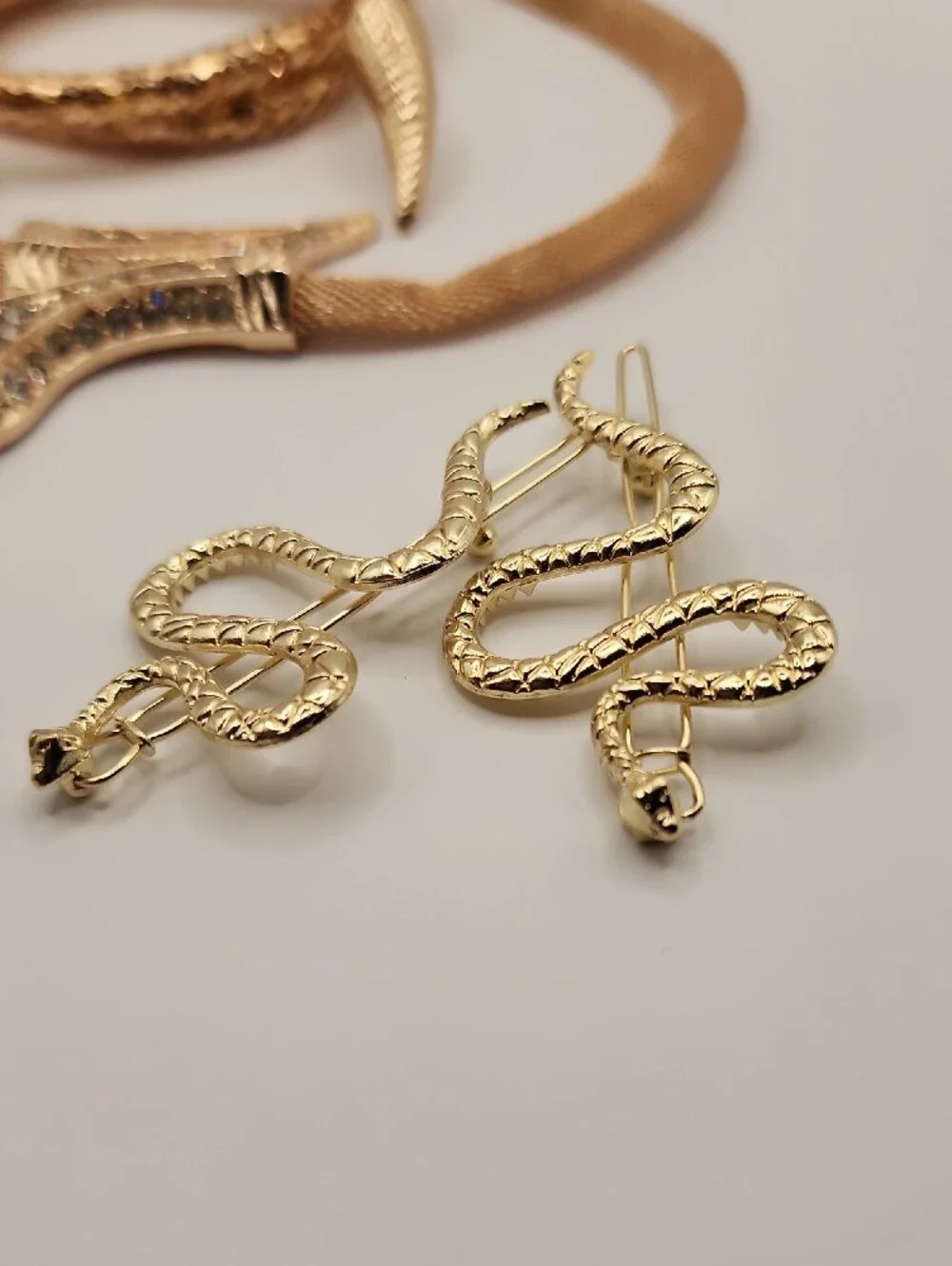Halloween Gold Snake Jewelry Set - Gold Tone Necklace, Hair Pins and Earrings